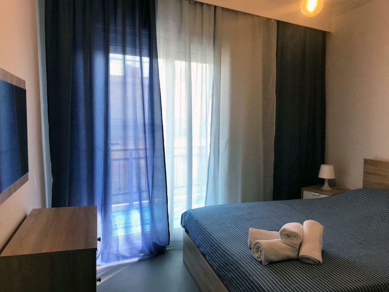 Апартаменты Upper Deck Apt. Неа-Перамос Экстерьер фото